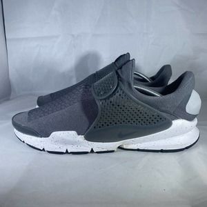 nike short dart